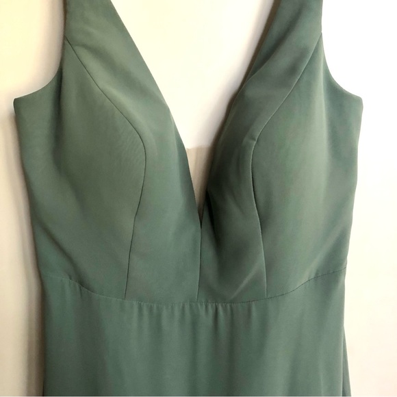 Sorella Vita size AU18 dusty green bridesmaids dress - Picture 3 of 7